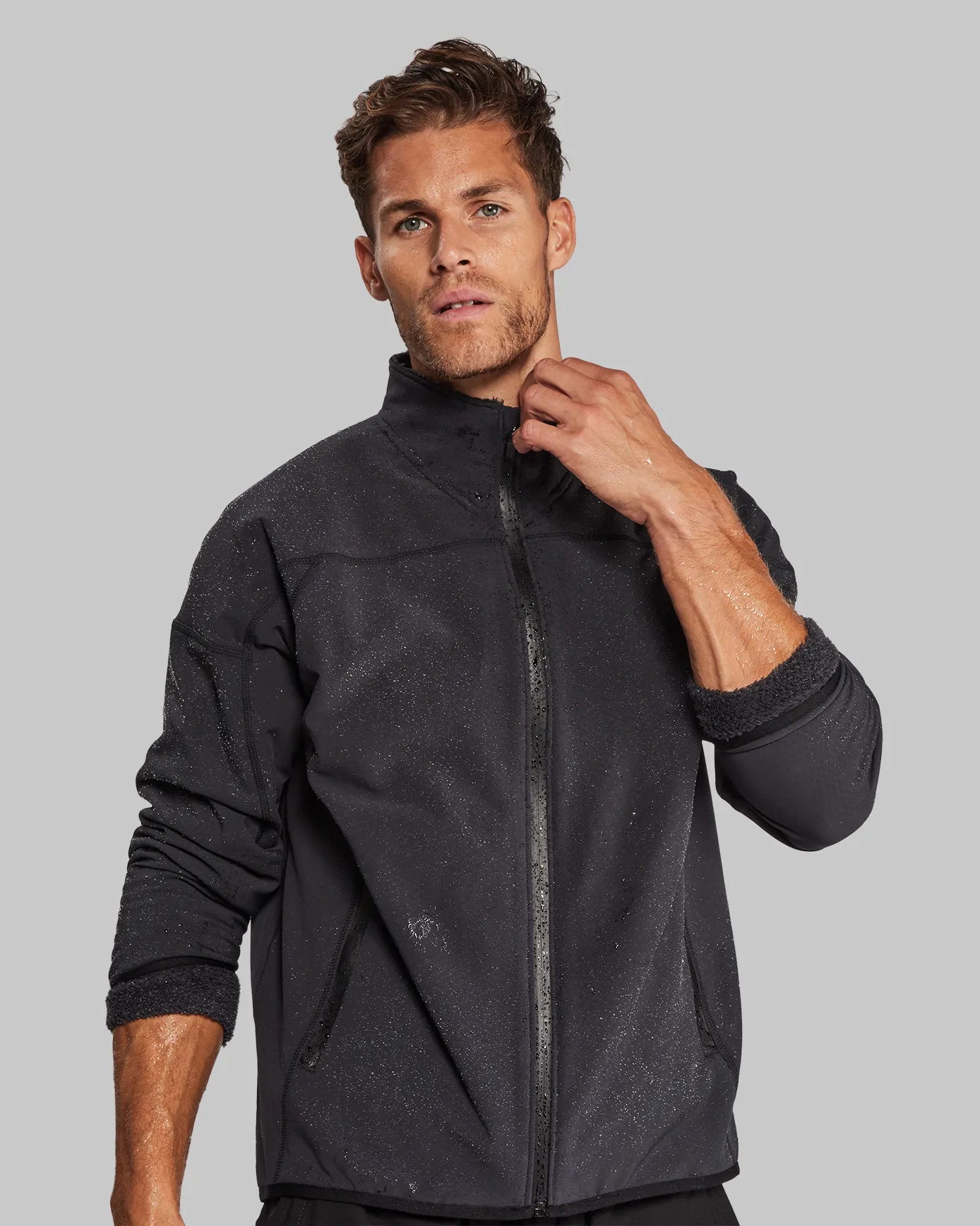 Planet Earth Fleece. Black edition Vollebak