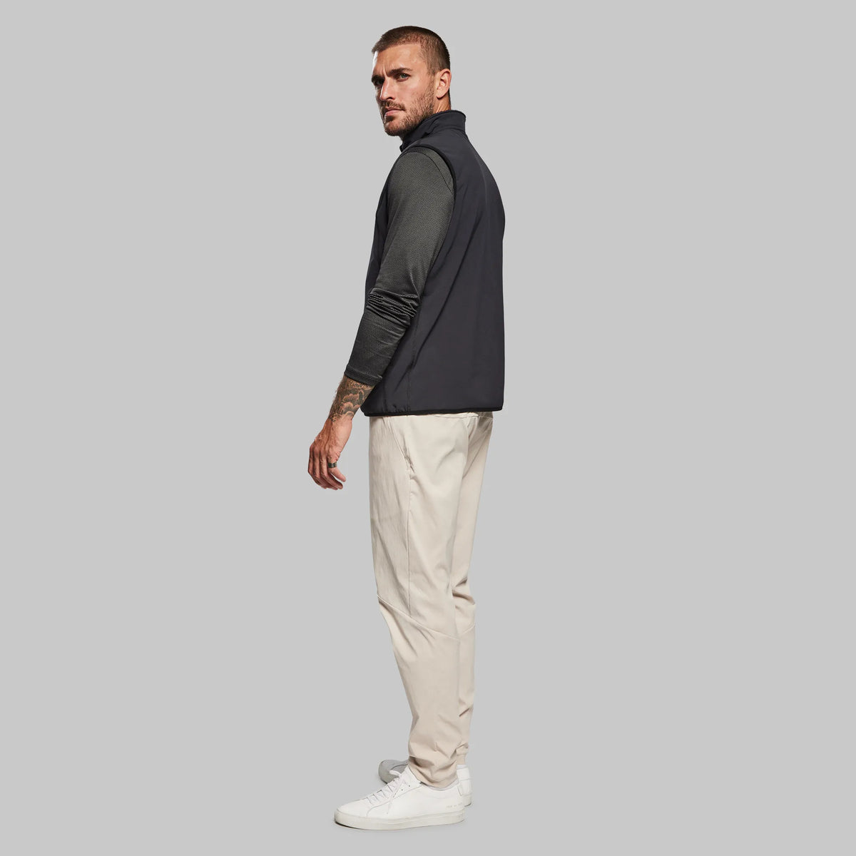 Planet Earth Fleece Vest. Black edition