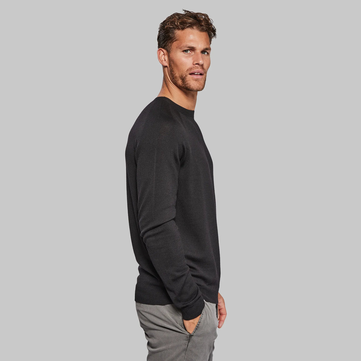 Planet Earth Sweater. Black edition