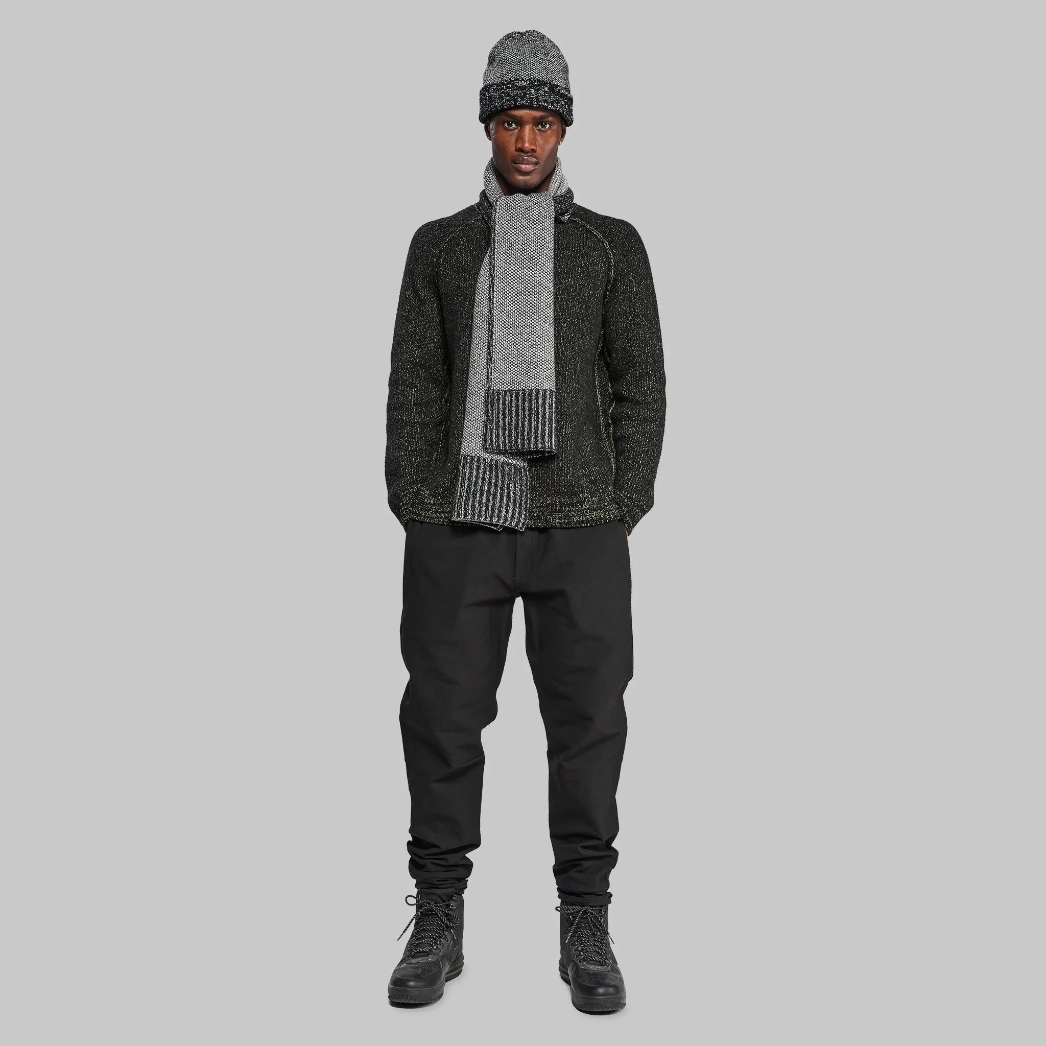 Lab-Grown Scarf. Black edition