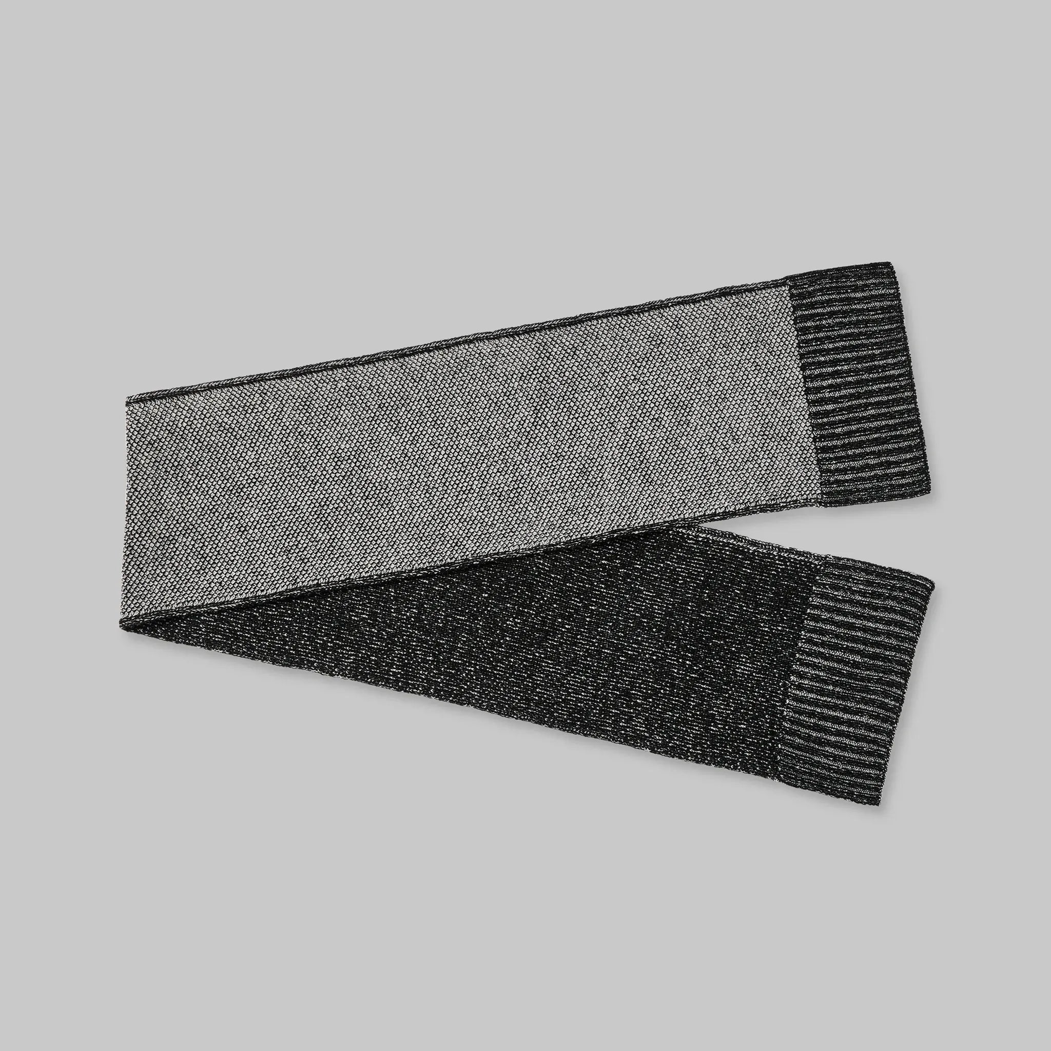 Lab-Grown Scarf. Black edition